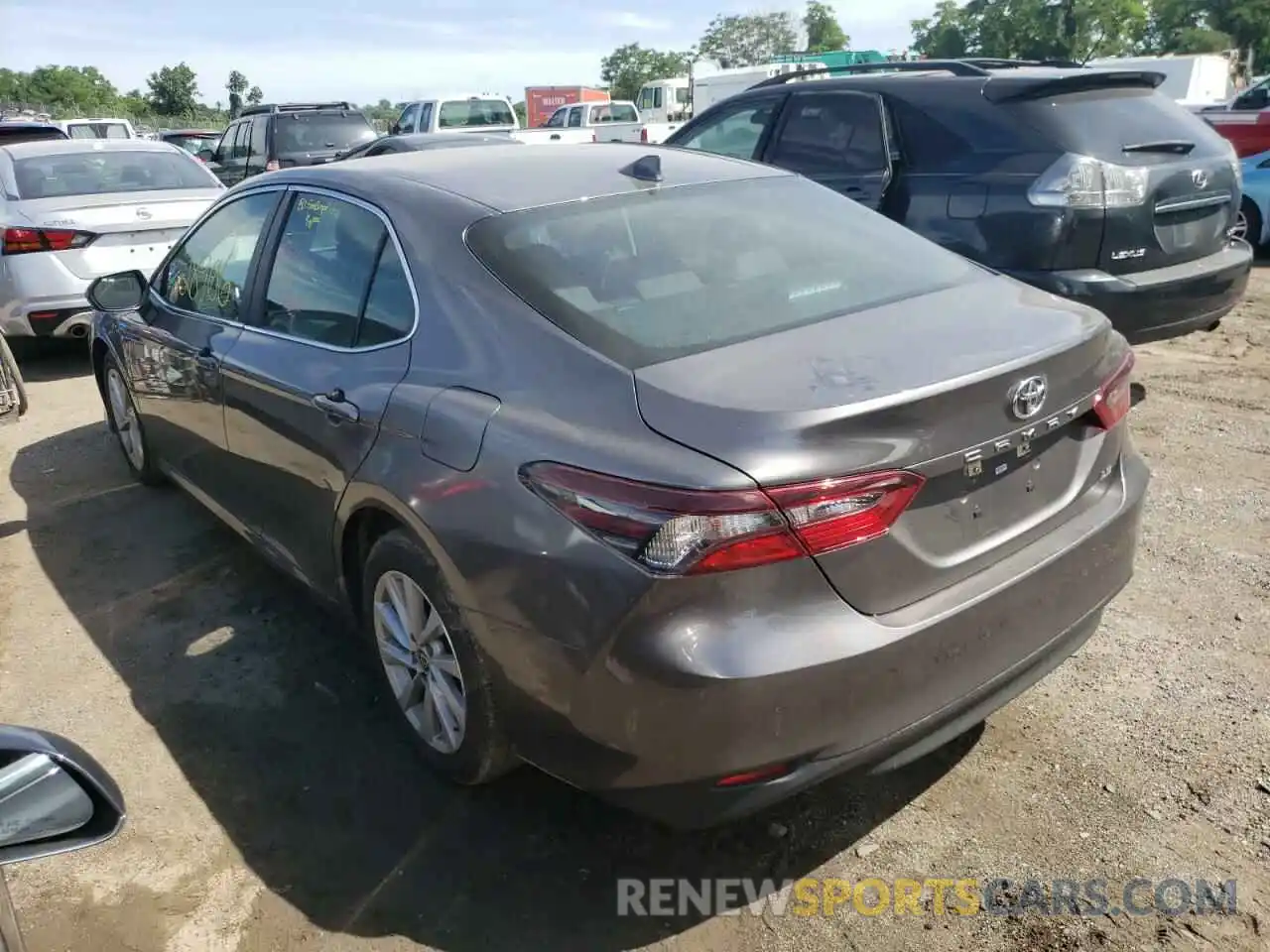 3 Photograph of a damaged car 4T1C11AK3MU534992 TOYOTA CAMRY 2021