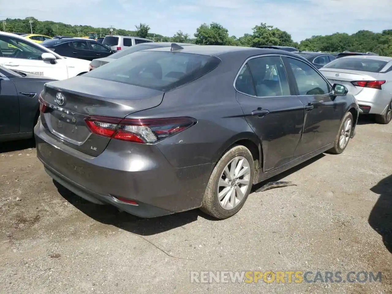 4 Photograph of a damaged car 4T1C11AK3MU534992 TOYOTA CAMRY 2021