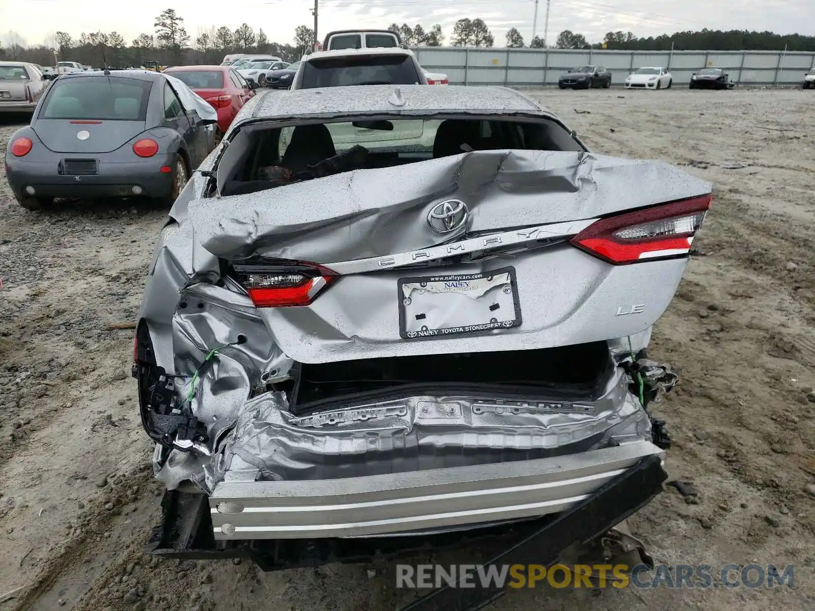 9 Photograph of a damaged car 4T1C11AK3MU537391 TOYOTA CAMRY 2021