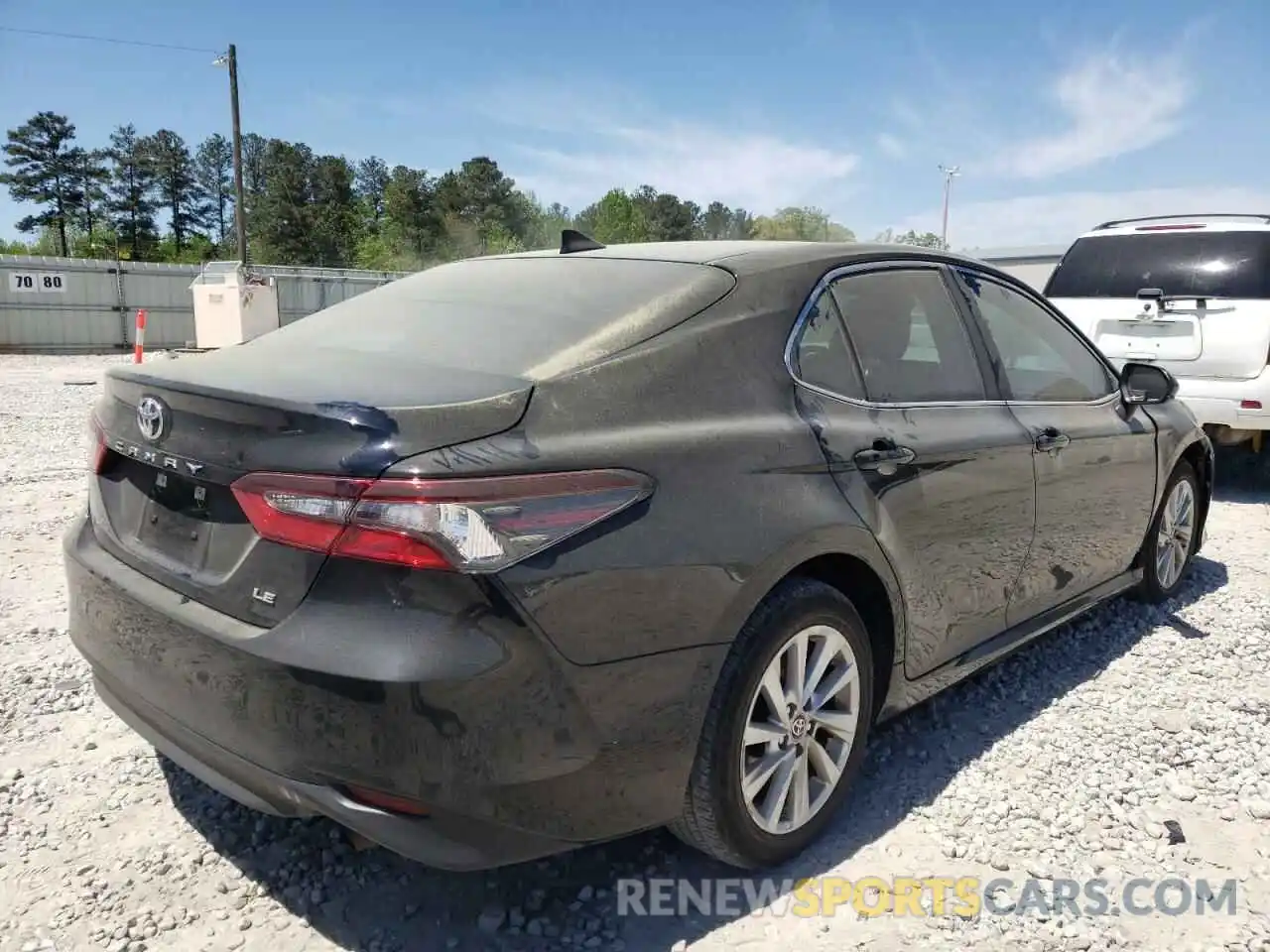 4 Photograph of a damaged car 4T1C11AK3MU554966 TOYOTA CAMRY 2021