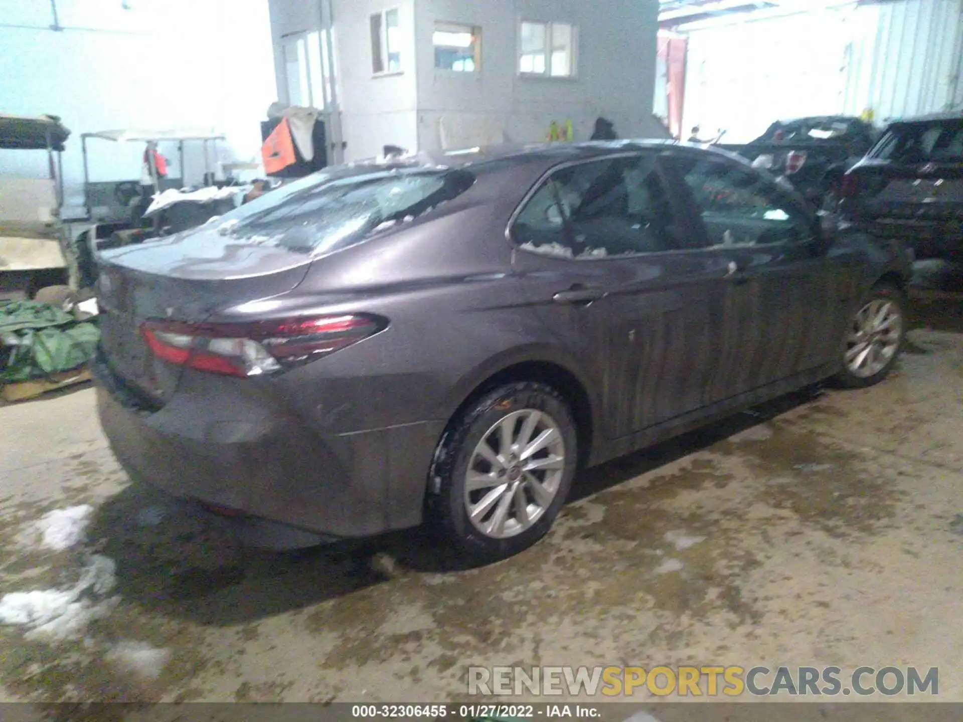 4 Photograph of a damaged car 4T1C11AK3MU585506 TOYOTA CAMRY 2021