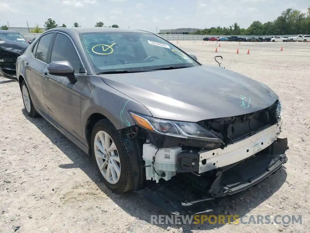 1 Photograph of a damaged car 4T1C11AK3MU590964 TOYOTA CAMRY 2021