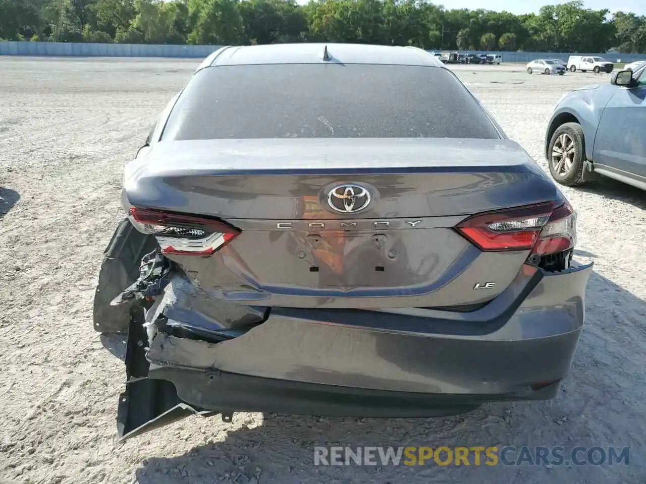 6 Photograph of a damaged car 4T1C11AK3MU614003 TOYOTA CAMRY 2021