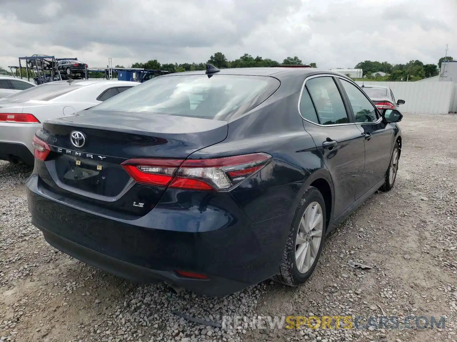 4 Photograph of a damaged car 4T1C11AK4MU406244 TOYOTA CAMRY 2021