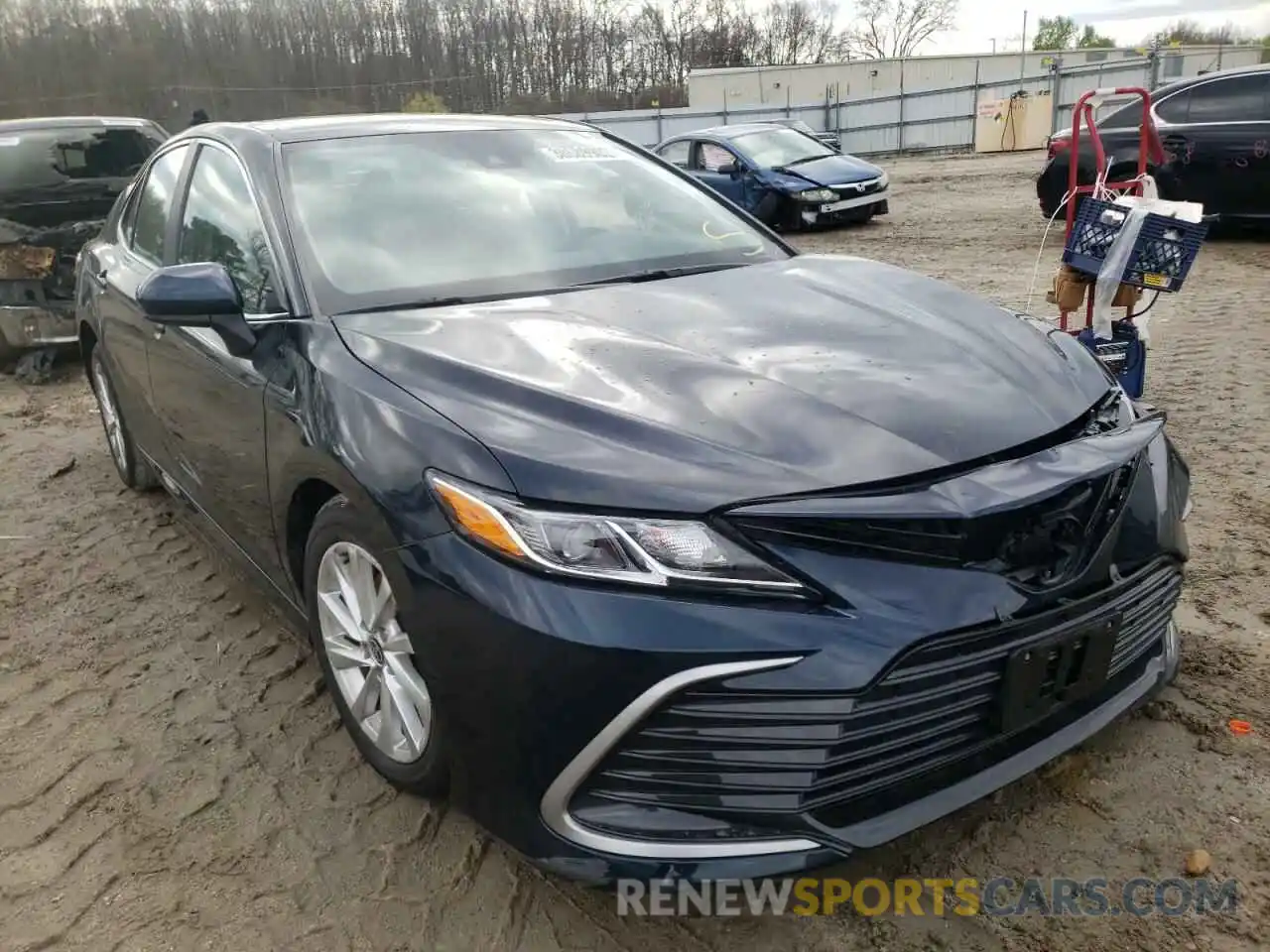 1 Photograph of a damaged car 4T1C11AK4MU418491 TOYOTA CAMRY 2021