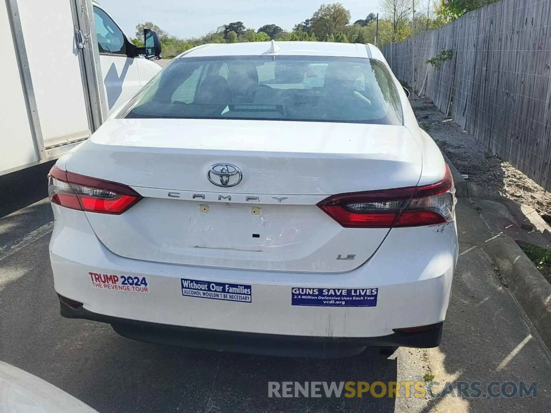 11 Photograph of a damaged car 4T1C11AK4MU433010 TOYOTA CAMRY 2021