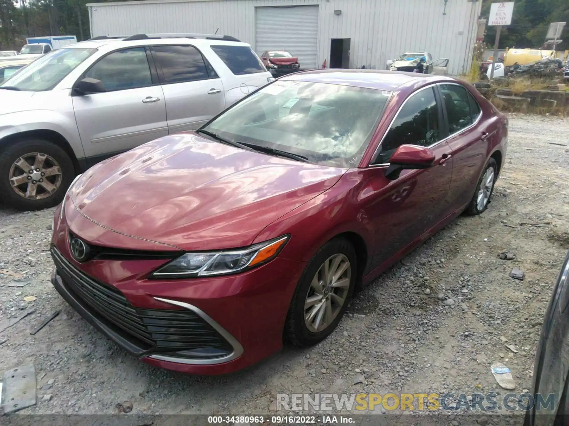 2 Photograph of a damaged car 4T1C11AK4MU440605 TOYOTA CAMRY 2021