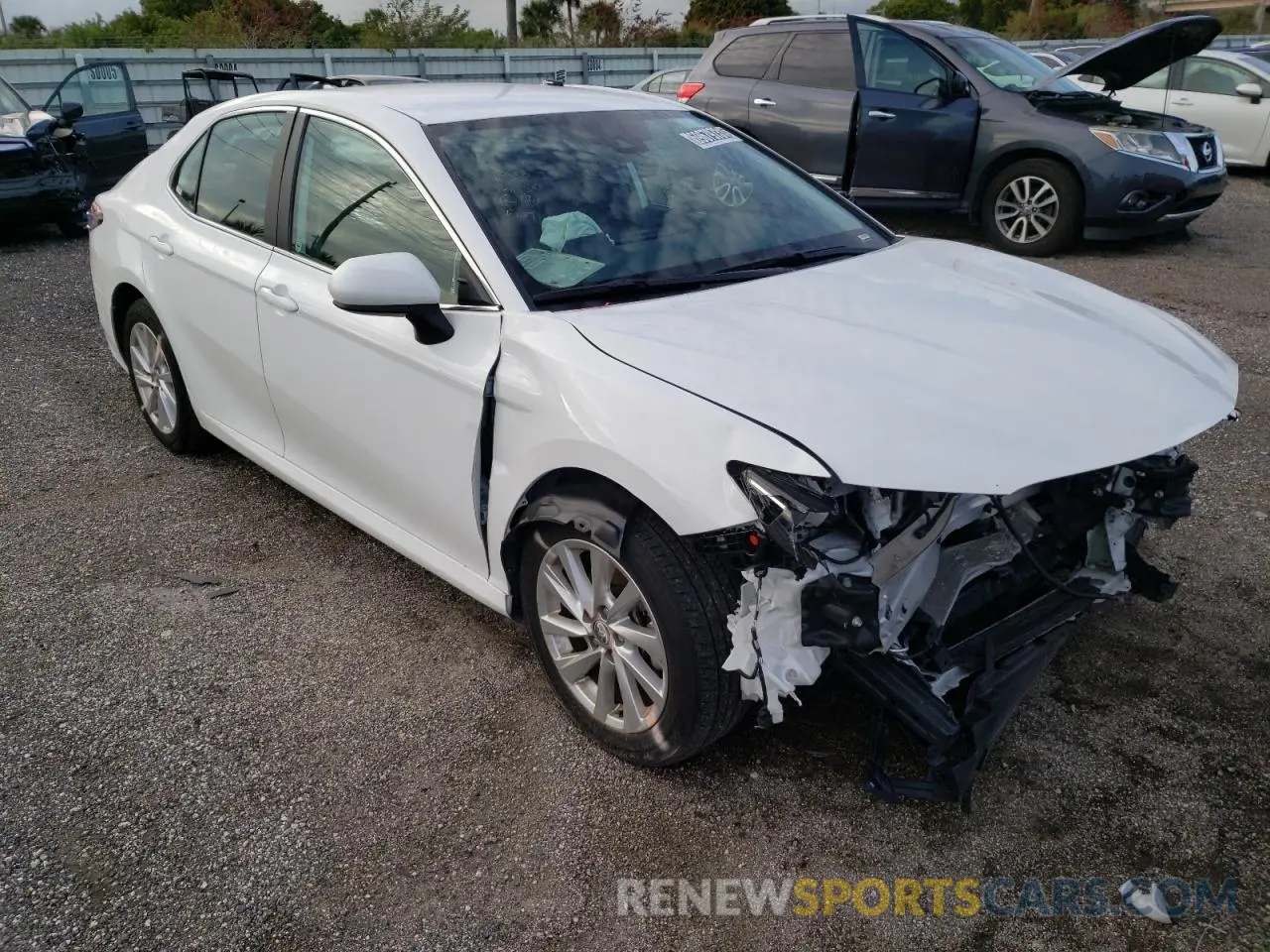 1 Photograph of a damaged car 4T1C11AK4MU441902 TOYOTA CAMRY 2021