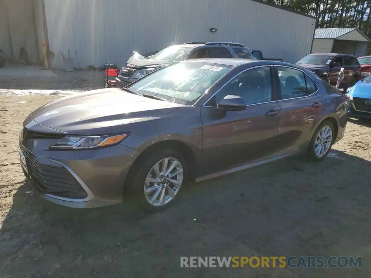 1 Photograph of a damaged car 4T1C11AK4MU443035 TOYOTA CAMRY 2021