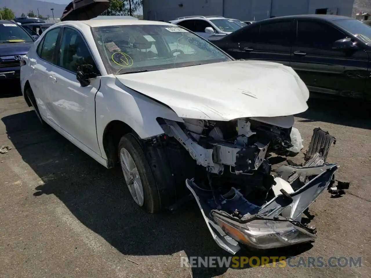 1 Photograph of a damaged car 4T1C11AK4MU468839 TOYOTA CAMRY 2021