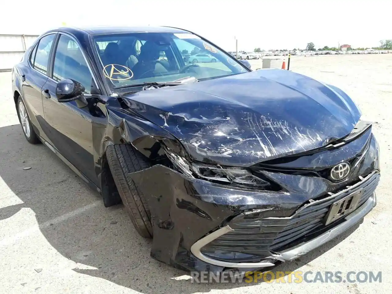 1 Photograph of a damaged car 4T1C11AK4MU524858 TOYOTA CAMRY 2021