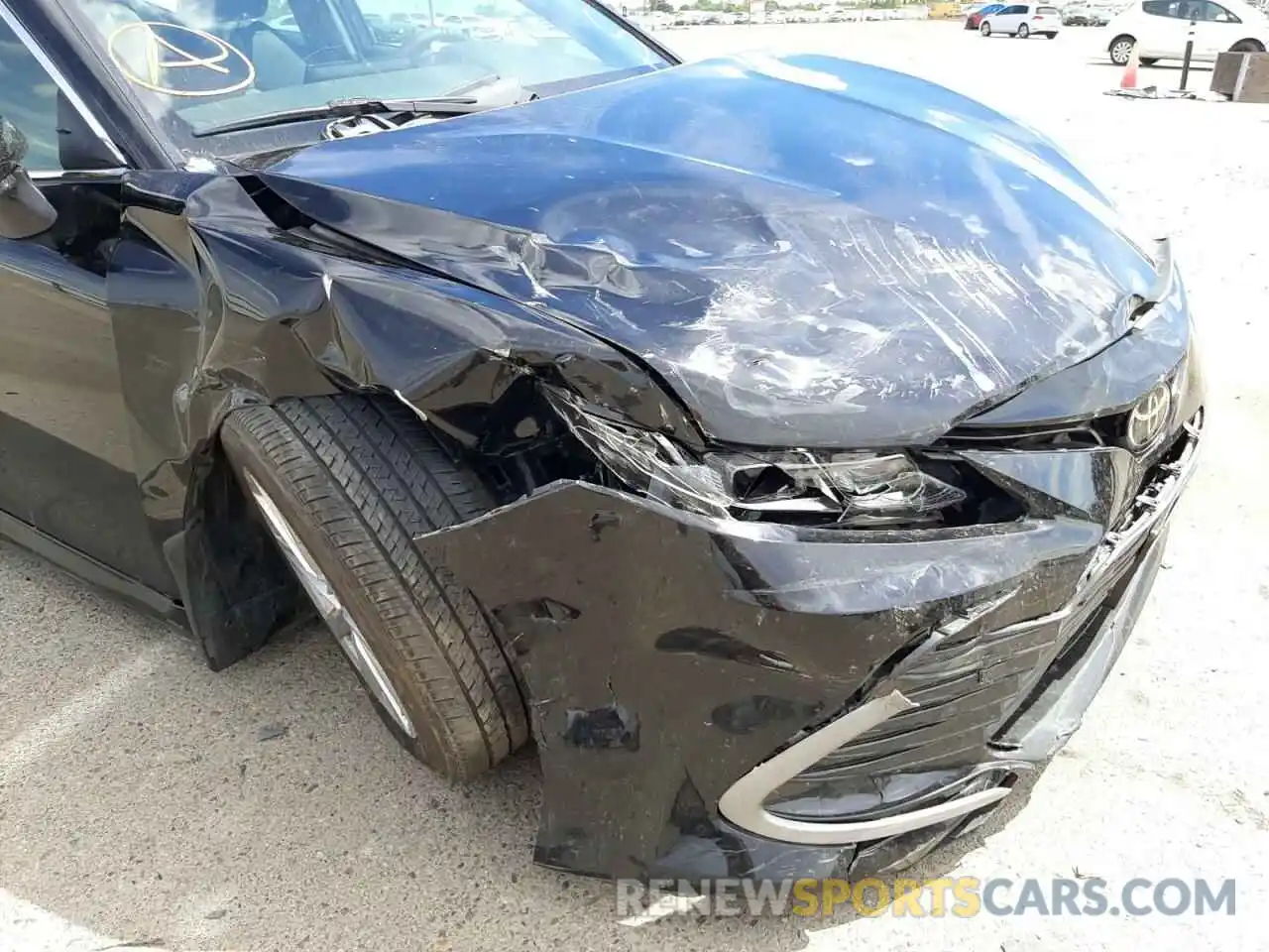 9 Photograph of a damaged car 4T1C11AK4MU524858 TOYOTA CAMRY 2021