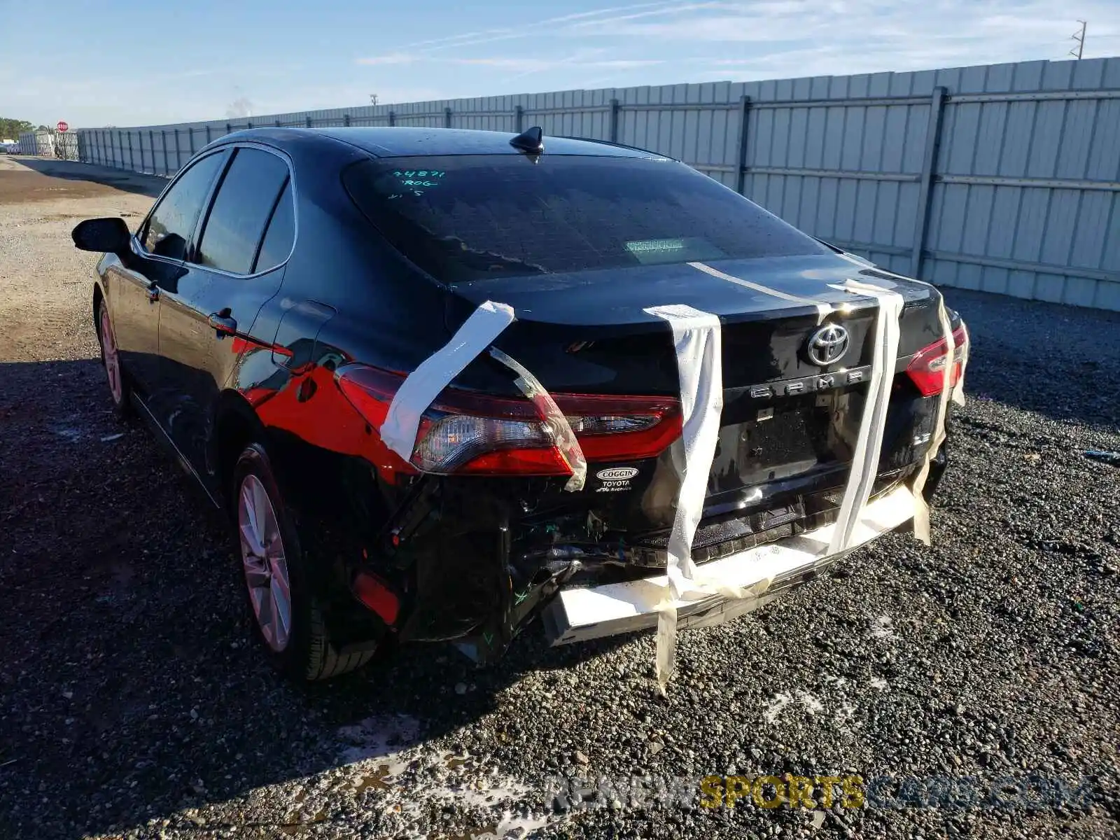 3 Photograph of a damaged car 4T1C11AK4MU548853 TOYOTA CAMRY 2021