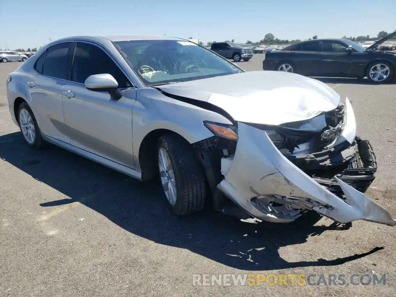 1 Photograph of a damaged car 4T1C11AK4MU550912 TOYOTA CAMRY 2021