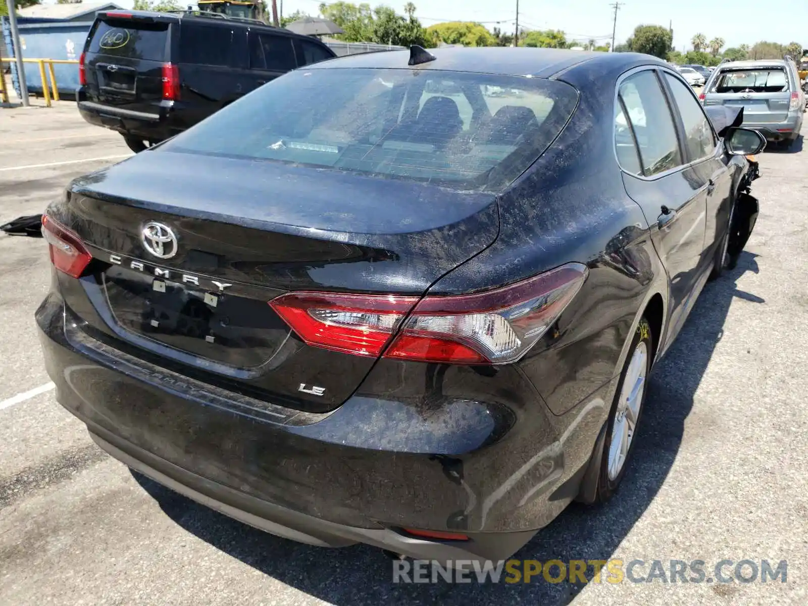 4 Photograph of a damaged car 4T1C11AK4MU559111 TOYOTA CAMRY 2021