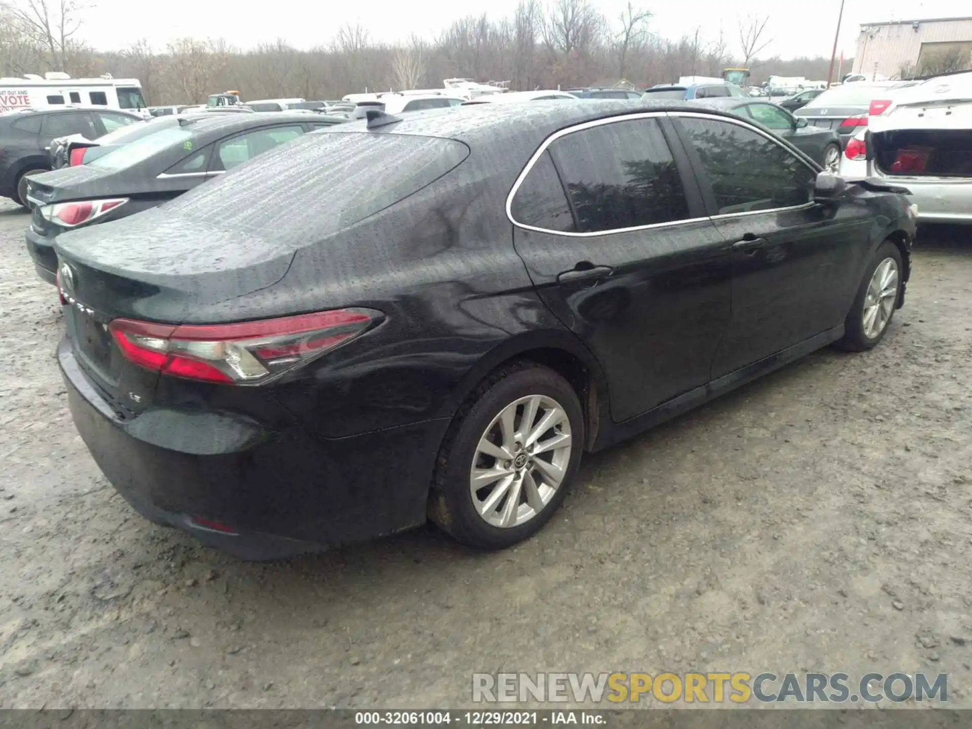 4 Photograph of a damaged car 4T1C11AK4MU563319 TOYOTA CAMRY 2021