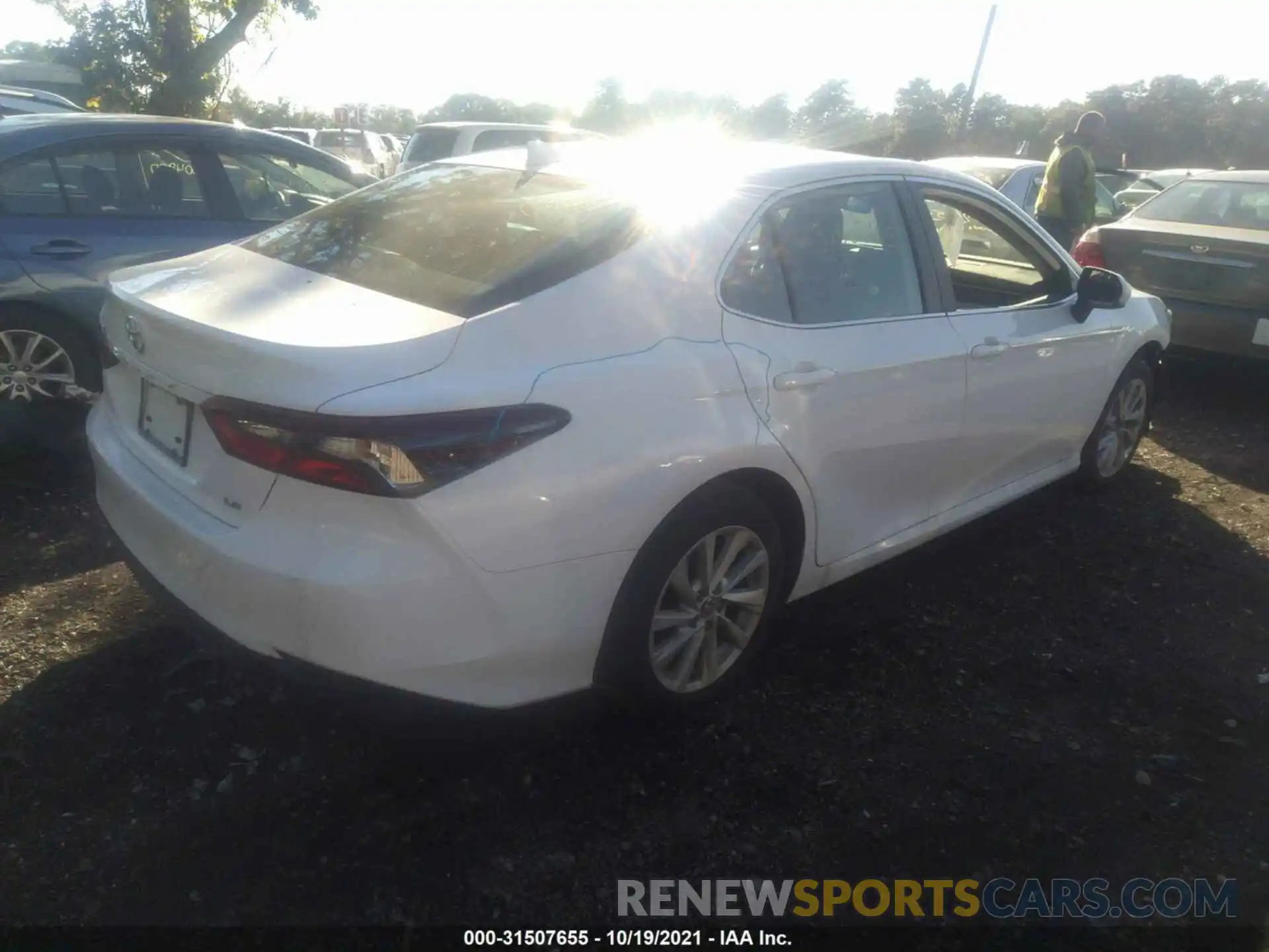 4 Photograph of a damaged car 4T1C11AK4MU572537 TOYOTA CAMRY 2021