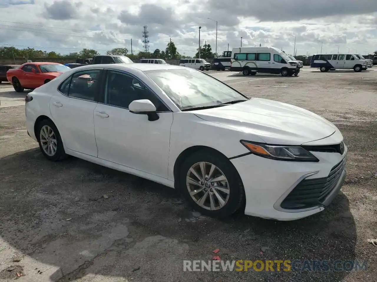 4 Photograph of a damaged car 4T1C11AK4MU584428 TOYOTA CAMRY 2021