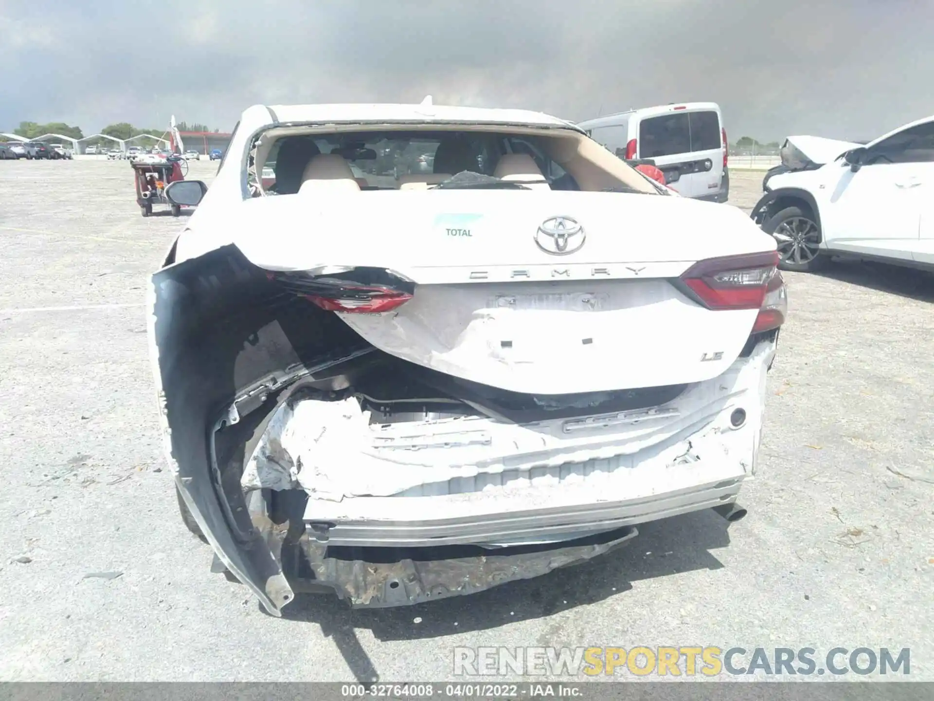 6 Photograph of a damaged car 4T1C11AK4MU586034 TOYOTA CAMRY 2021