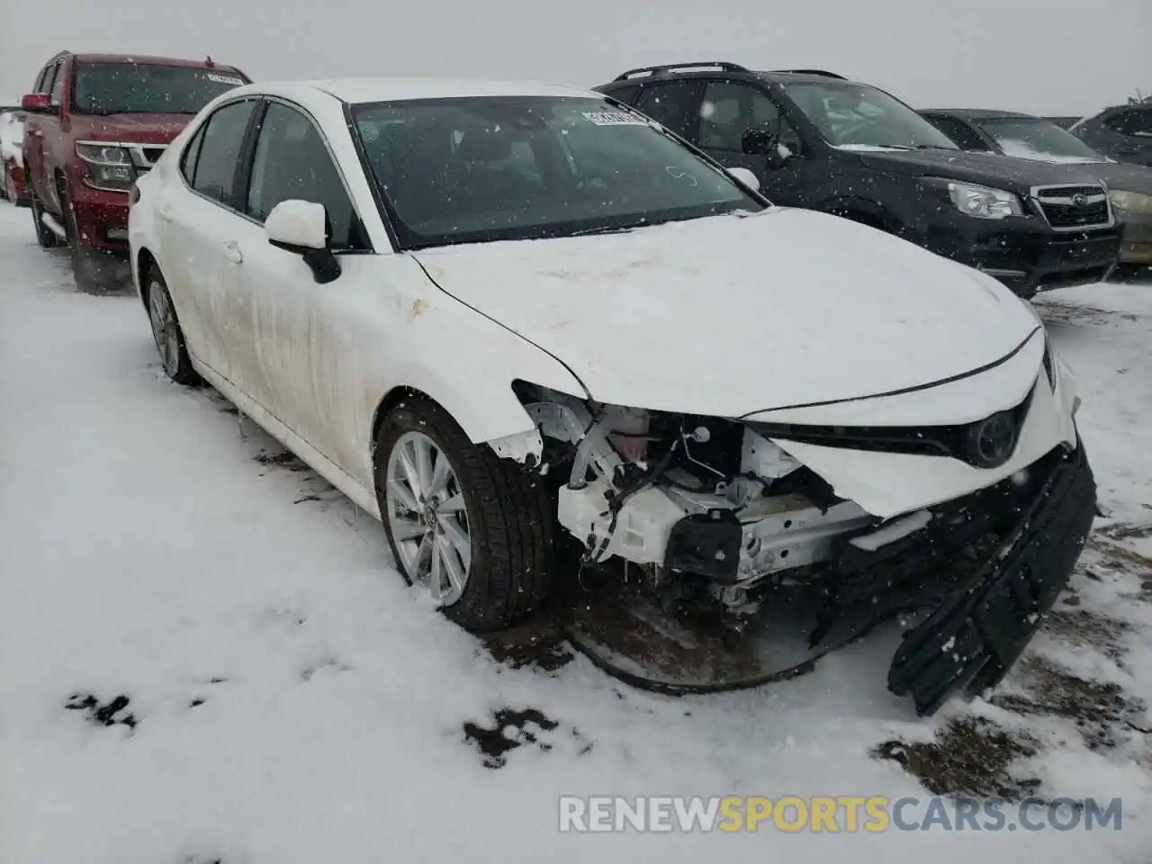 1 Photograph of a damaged car 4T1C11AK4MU586597 TOYOTA CAMRY 2021