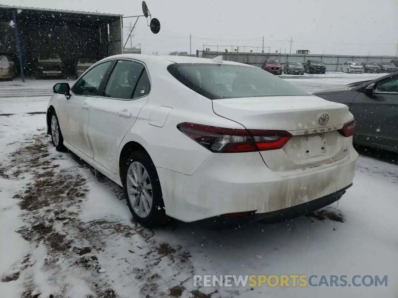 3 Photograph of a damaged car 4T1C11AK4MU586597 TOYOTA CAMRY 2021