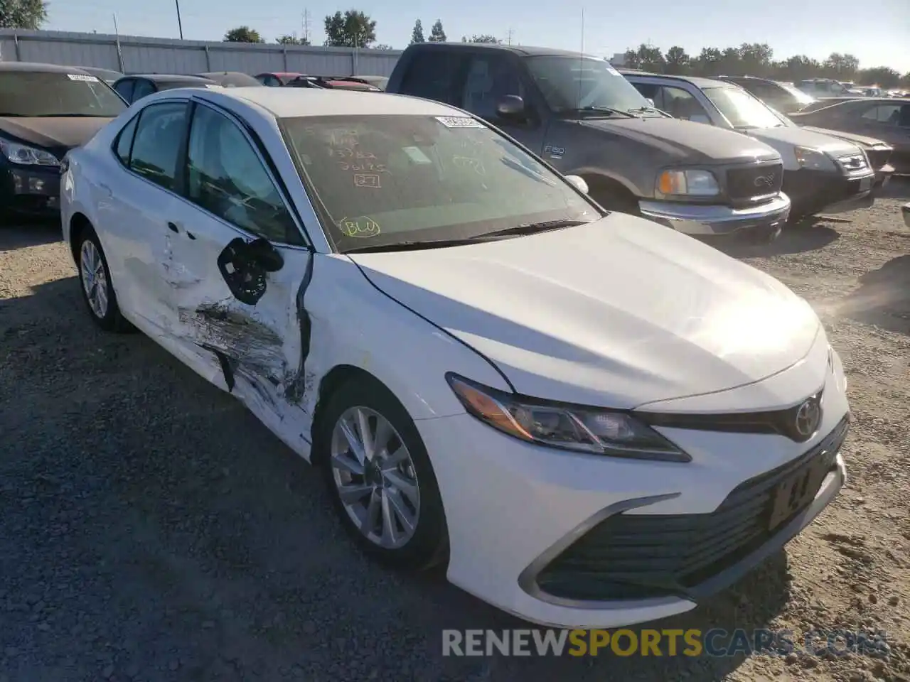 1 Photograph of a damaged car 4T1C11AK4MU589516 TOYOTA CAMRY 2021