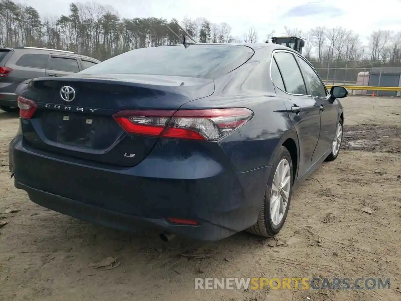 4 Photograph of a damaged car 4T1C11AK4MU591637 TOYOTA CAMRY 2021