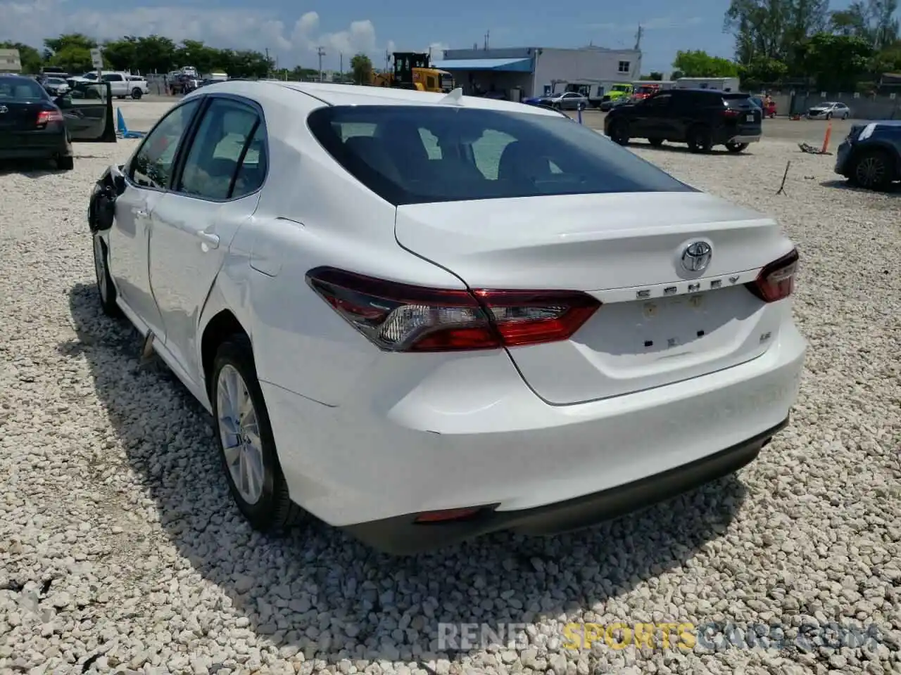 3 Photograph of a damaged car 4T1C11AK4MU592464 TOYOTA CAMRY 2021