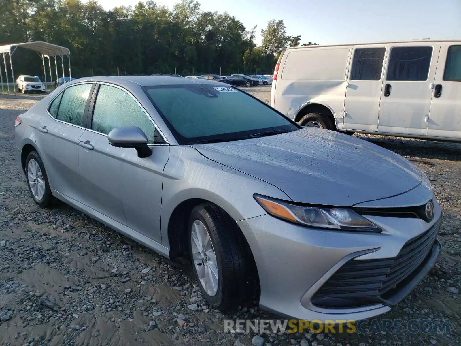 1 Photograph of a damaged car 4T1C11AK5MU452259 TOYOTA CAMRY 2021