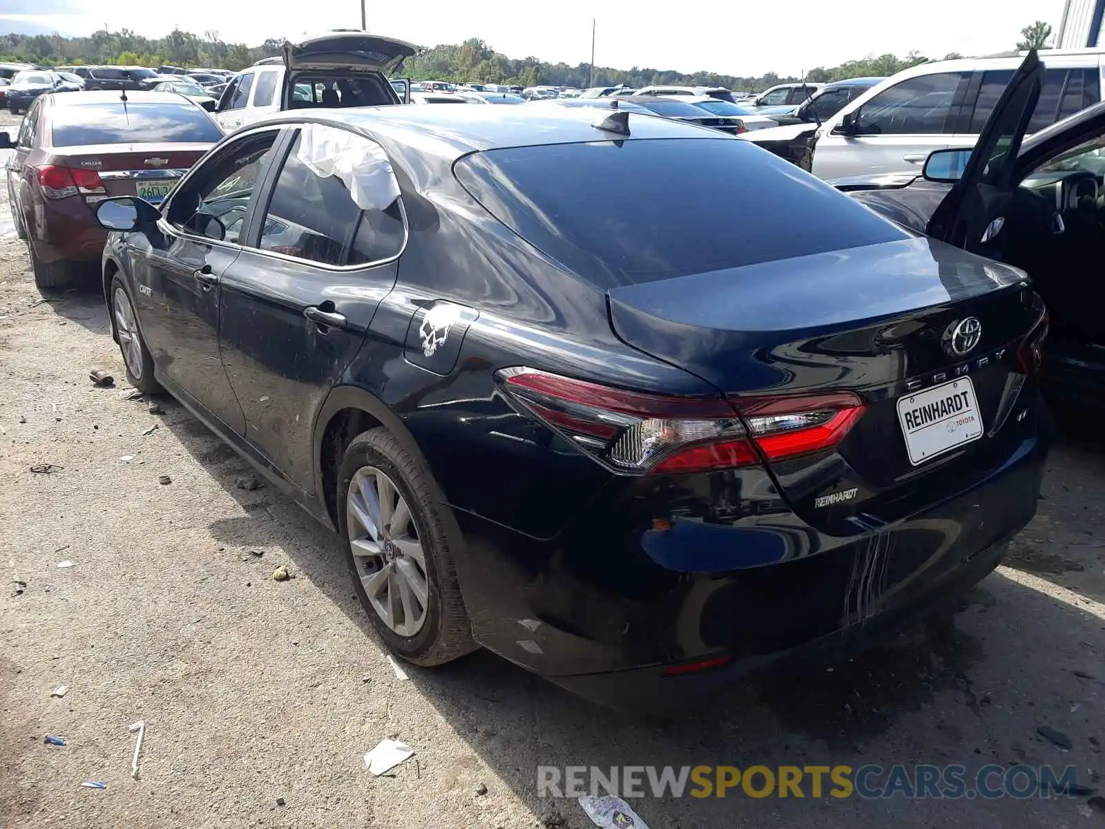 3 Photograph of a damaged car 4T1C11AK5MU461138 TOYOTA CAMRY 2021