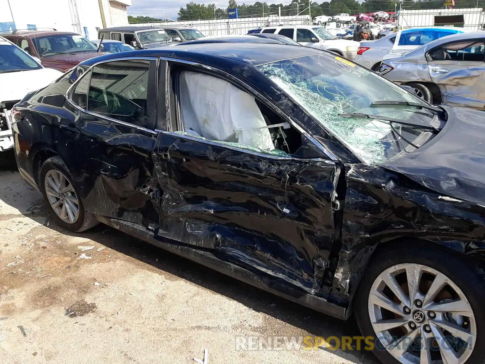 9 Photograph of a damaged car 4T1C11AK5MU461138 TOYOTA CAMRY 2021