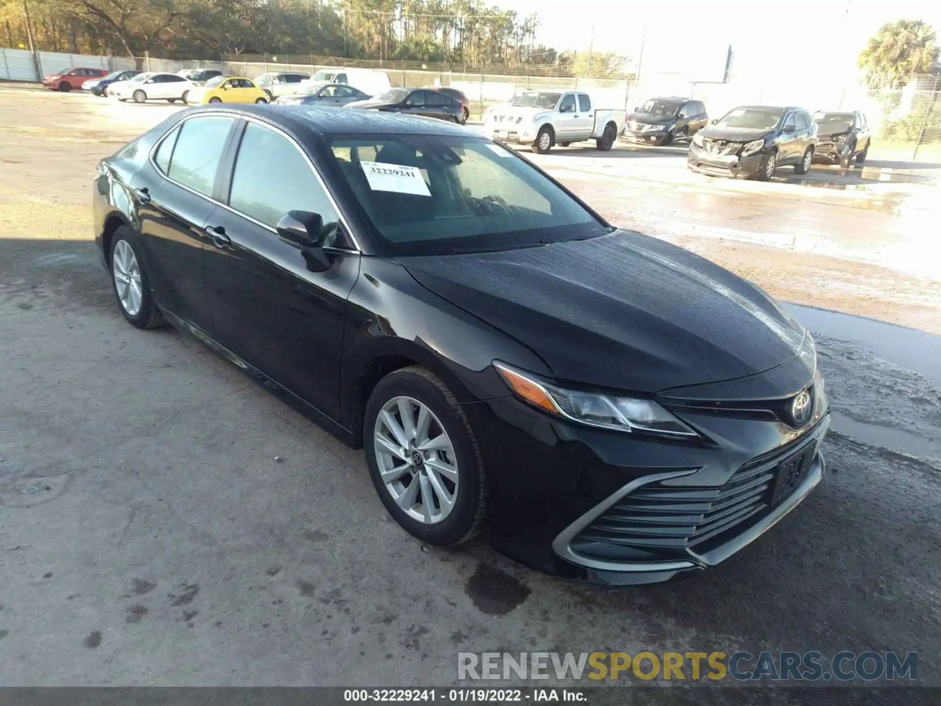 1 Photograph of a damaged car 4T1C11AK5MU469272 TOYOTA CAMRY 2021