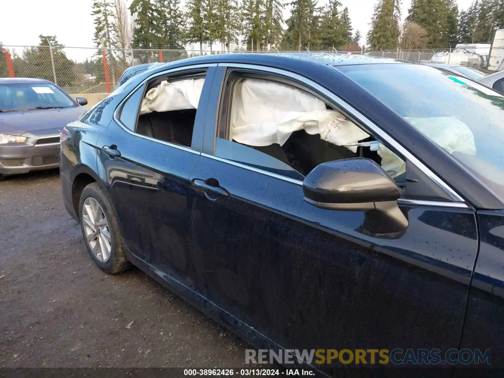 13 Photograph of a damaged car 4T1C11AK5MU478523 TOYOTA CAMRY 2021