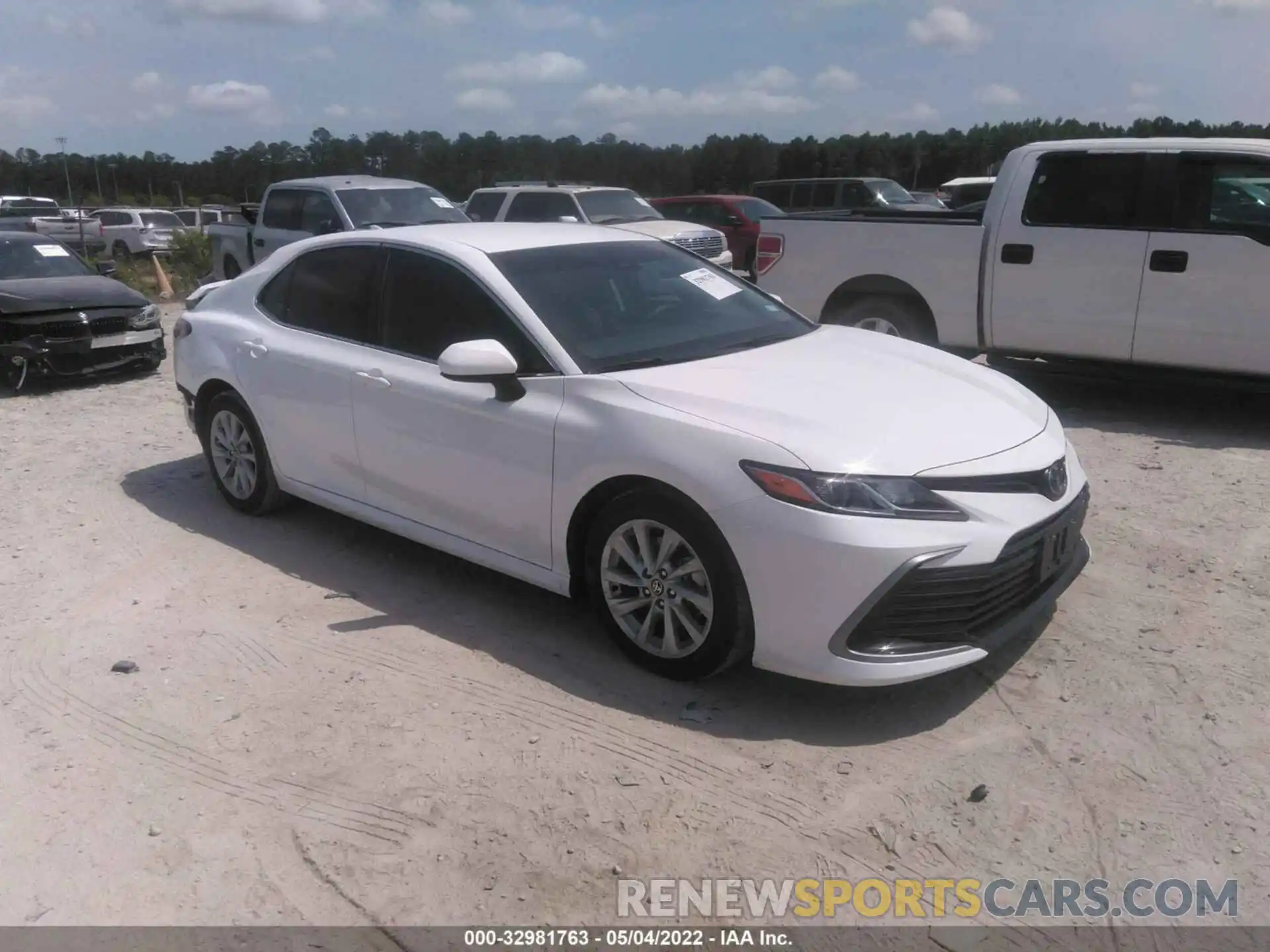 1 Photograph of a damaged car 4T1C11AK5MU494964 TOYOTA CAMRY 2021