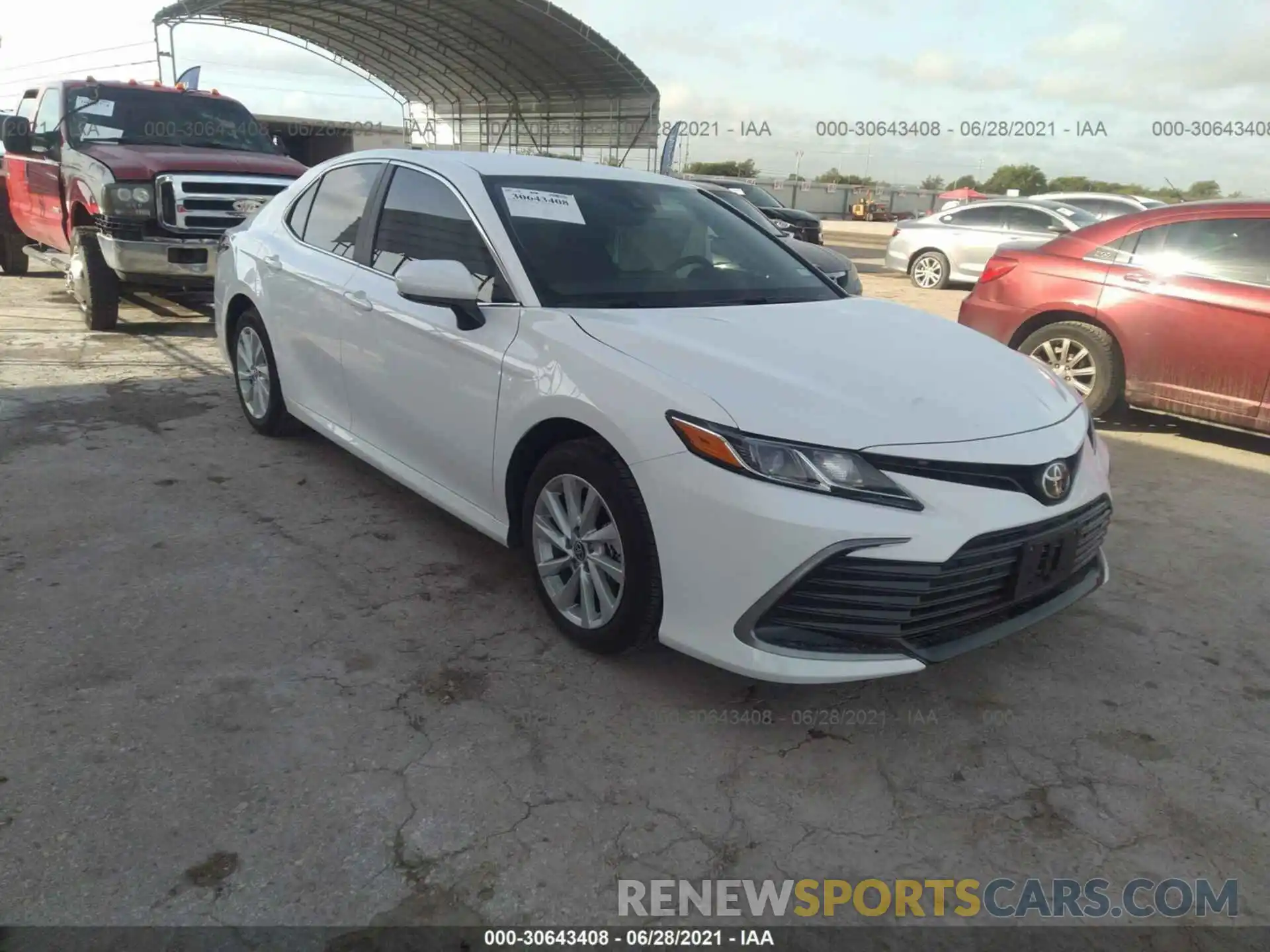 1 Photograph of a damaged car 4T1C11AK5MU552278 TOYOTA CAMRY 2021