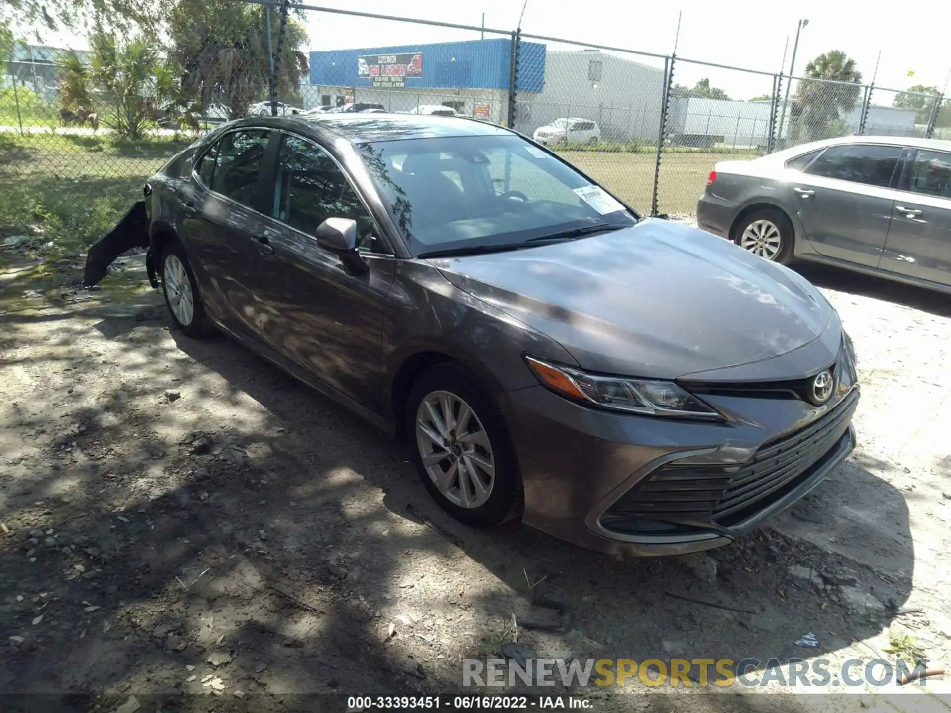 1 Photograph of a damaged car 4T1C11AK5MU557108 TOYOTA CAMRY 2021