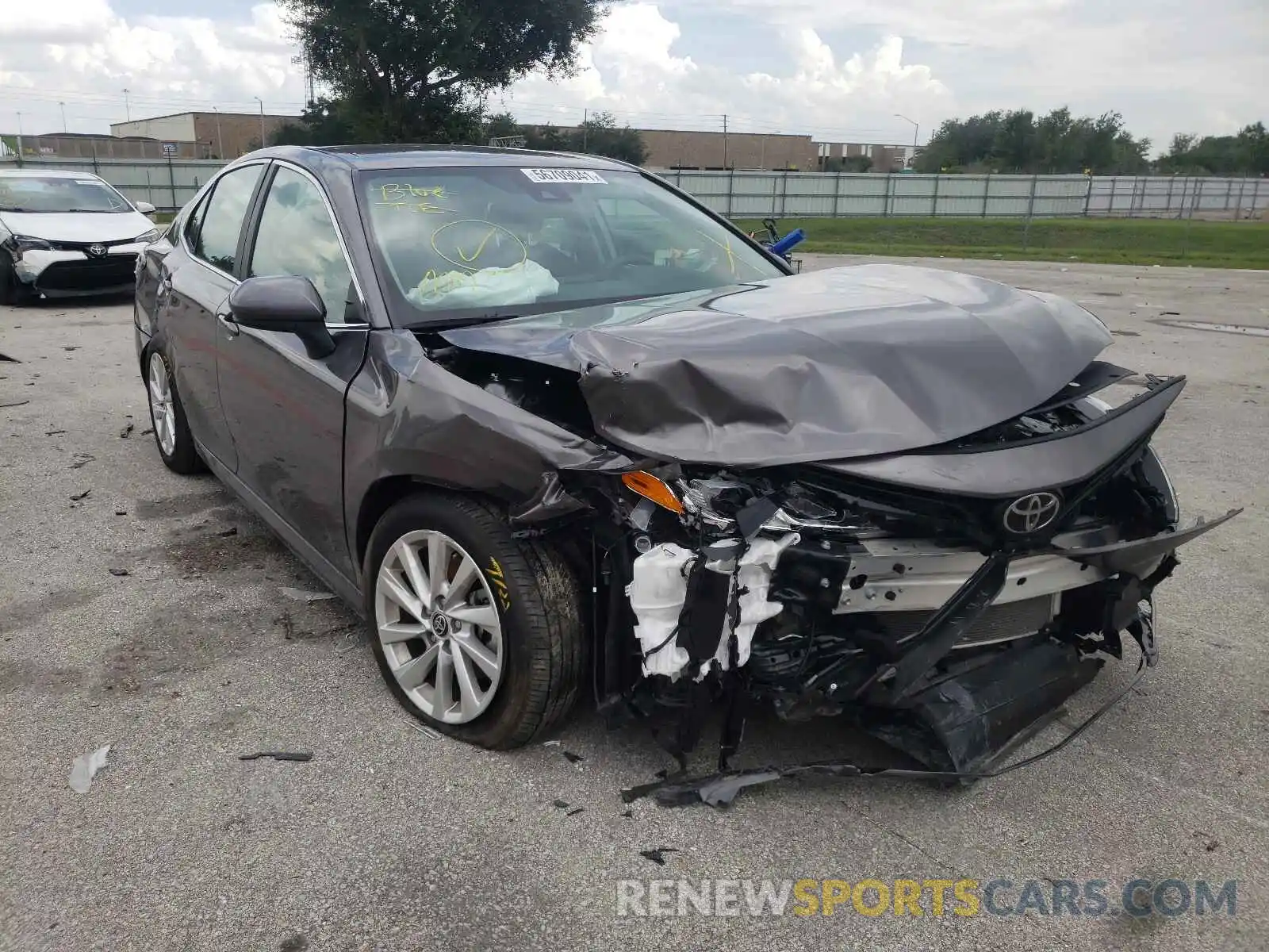 1 Photograph of a damaged car 4T1C11AK5MU558629 TOYOTA CAMRY 2021