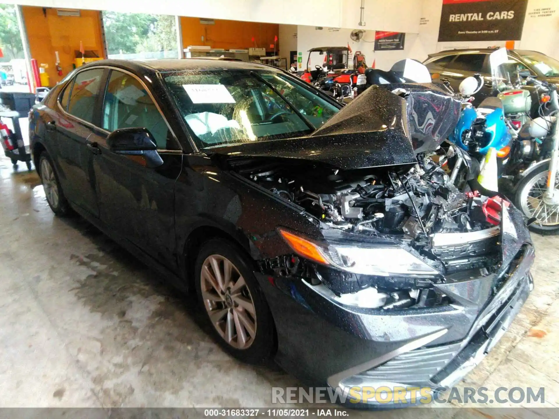 1 Photograph of a damaged car 4T1C11AK5MU580565 TOYOTA CAMRY 2021