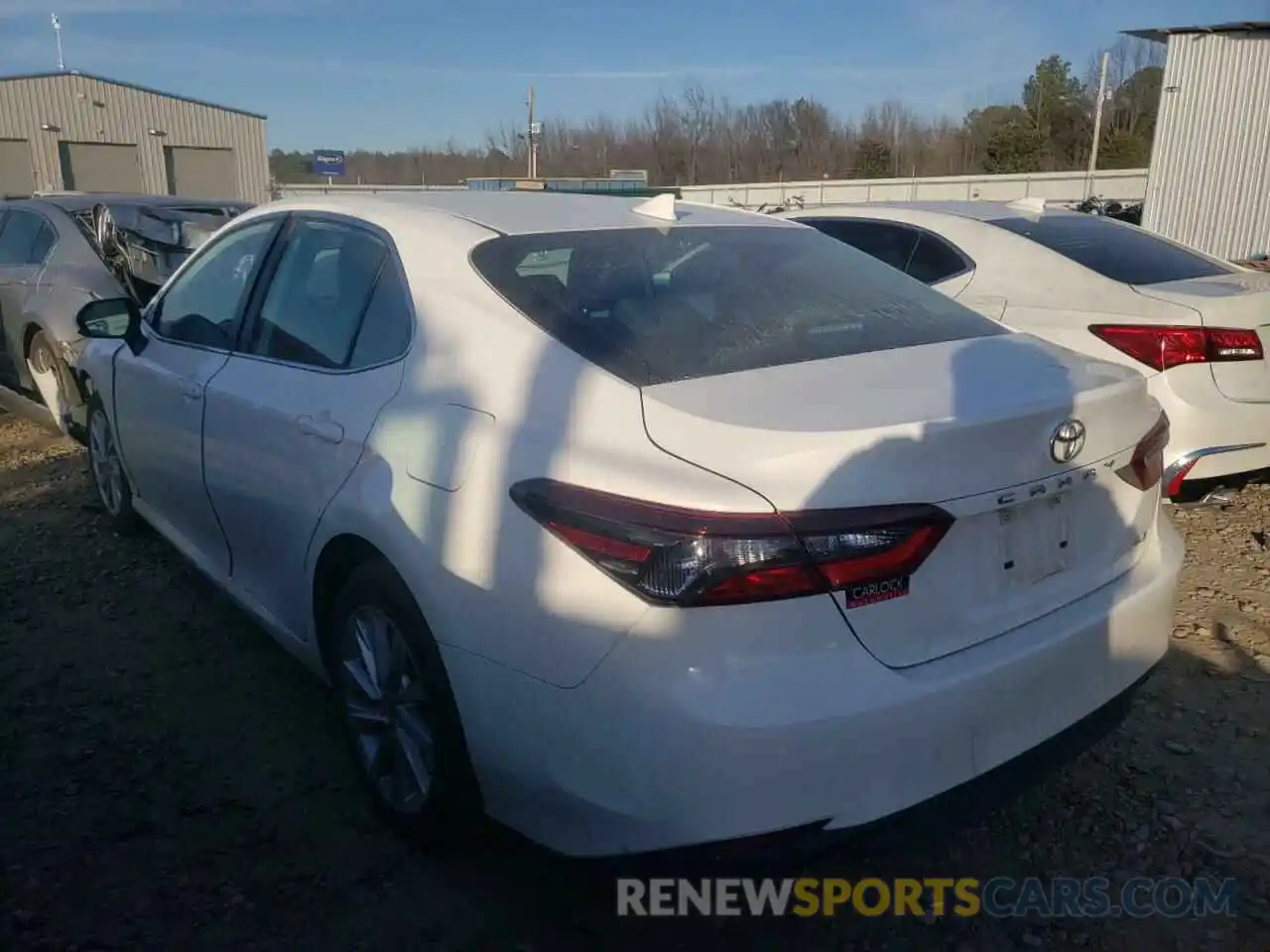 3 Photograph of a damaged car 4T1C11AK5MU582123 TOYOTA CAMRY 2021