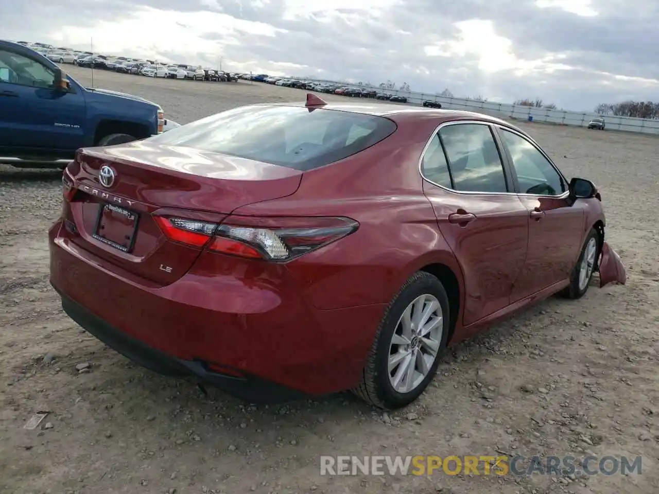 4 Photograph of a damaged car 4T1C11AK5MU588097 TOYOTA CAMRY 2021