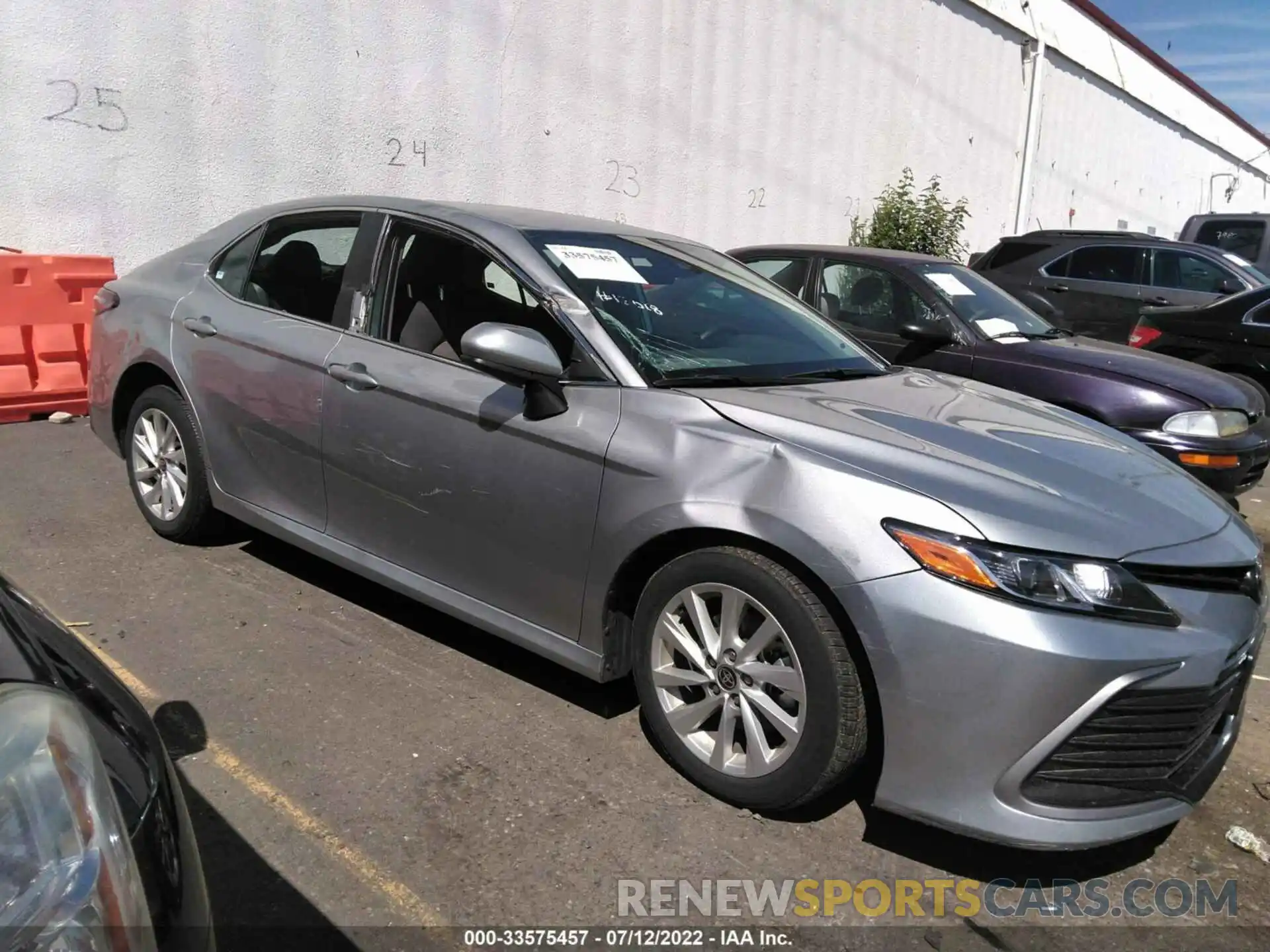 6 Photograph of a damaged car 4T1C11AK5MU590447 TOYOTA CAMRY 2021