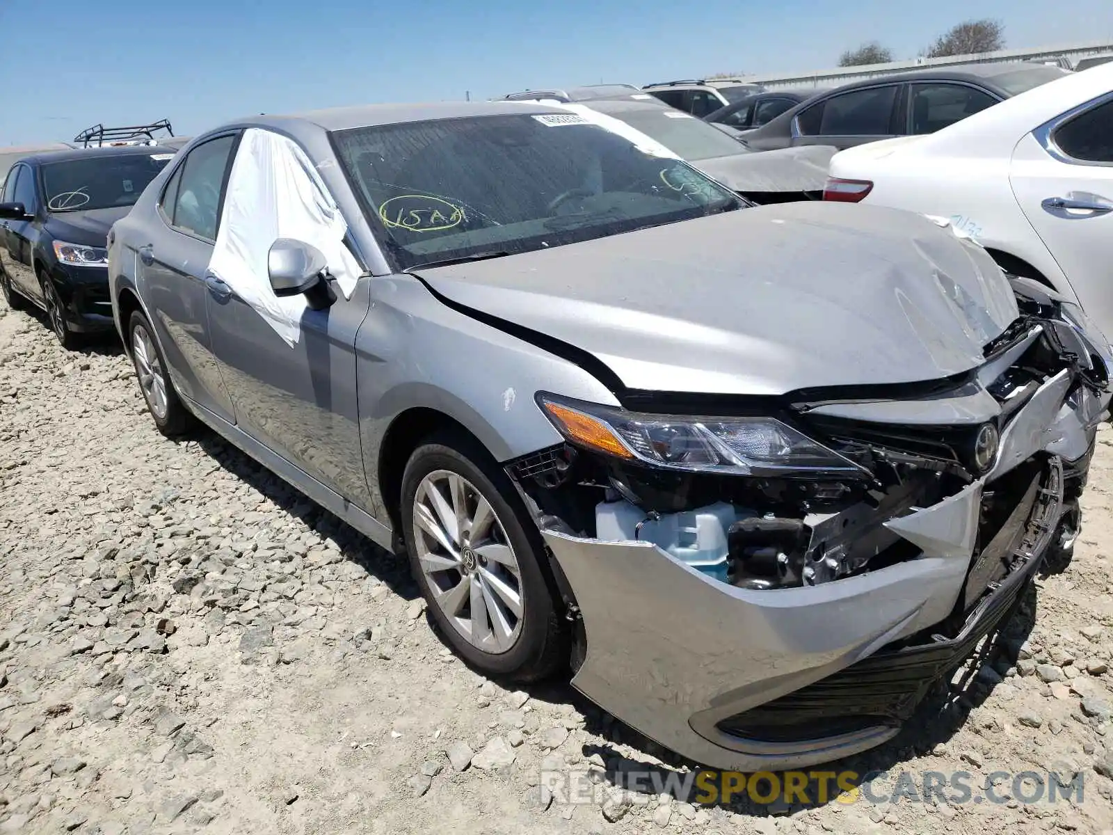 1 Photograph of a damaged car 4T1C11AK6MU421506 TOYOTA CAMRY 2021