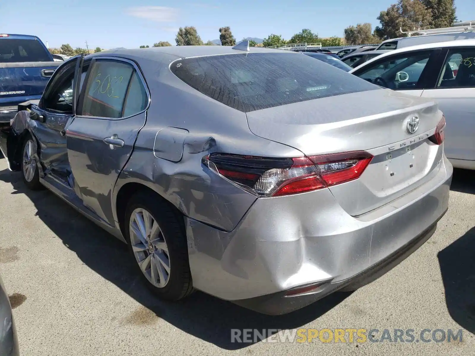 3 Photograph of a damaged car 4T1C11AK6MU421506 TOYOTA CAMRY 2021