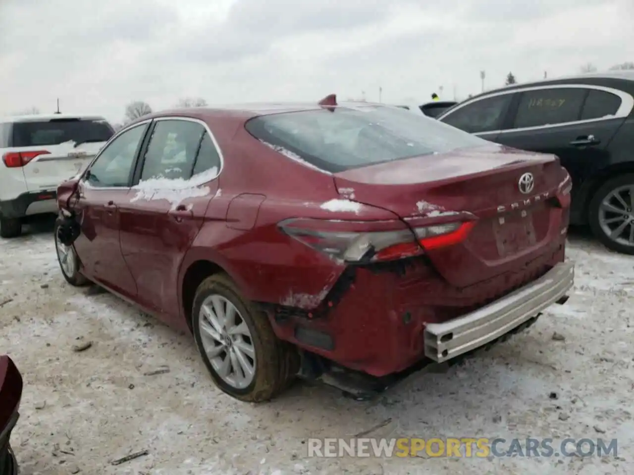 3 Photograph of a damaged car 4T1C11AK6MU422901 TOYOTA CAMRY 2021