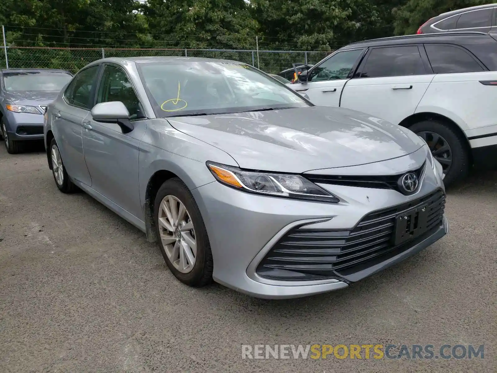 1 Photograph of a damaged car 4T1C11AK6MU426558 TOYOTA CAMRY 2021