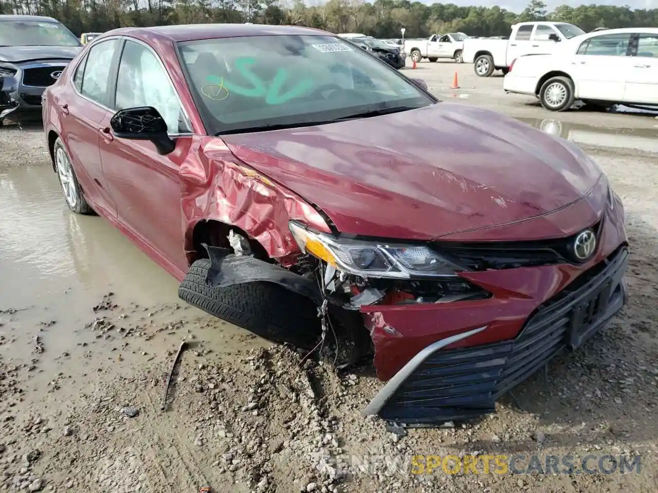 1 Photograph of a damaged car 4T1C11AK6MU448141 TOYOTA CAMRY 2021