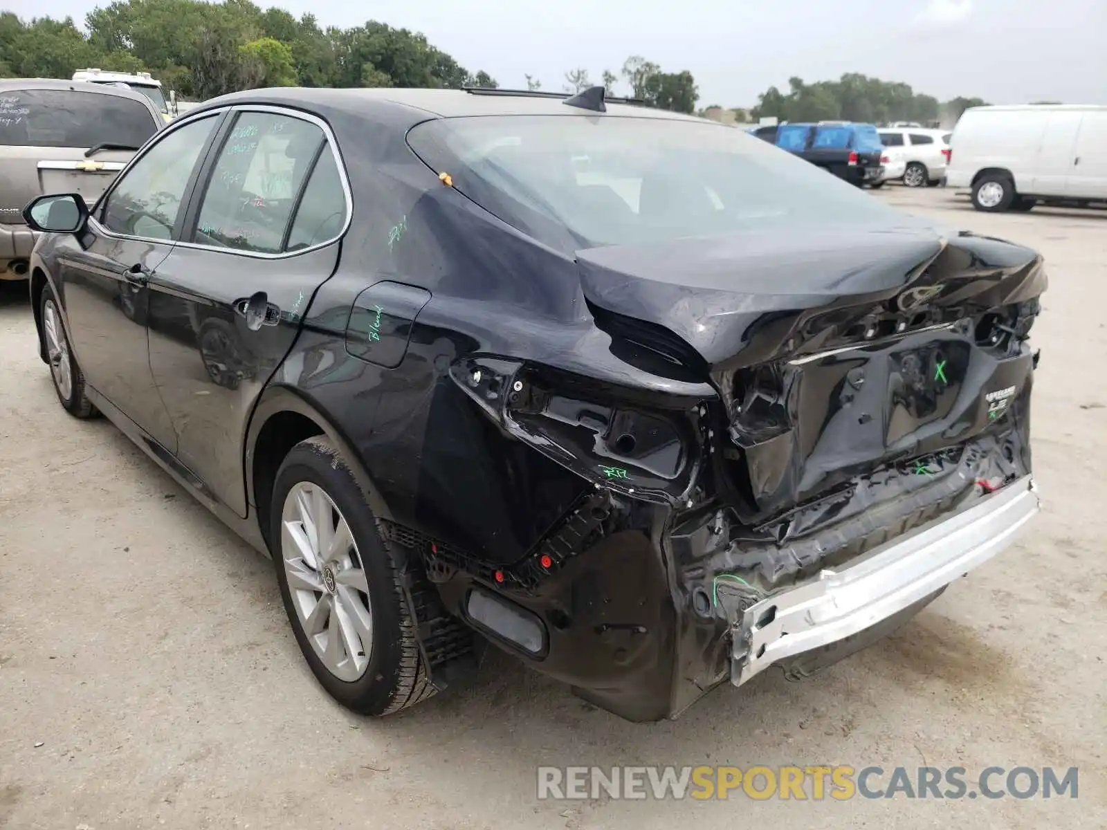 3 Photograph of a damaged car 4T1C11AK6MU465294 TOYOTA CAMRY 2021