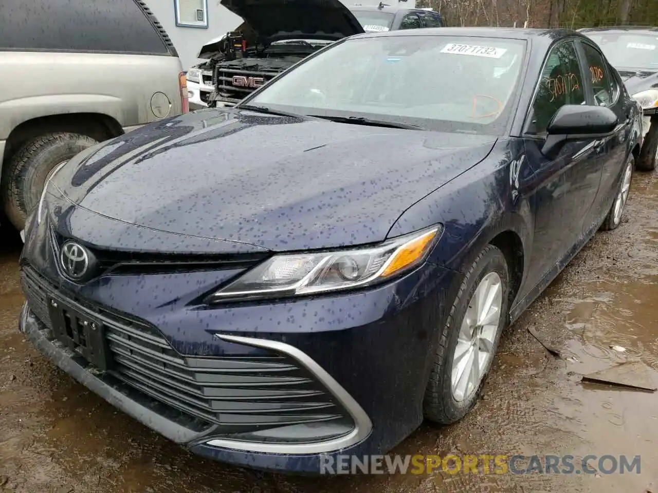 2 Photograph of a damaged car 4T1C11AK6MU472455 TOYOTA CAMRY 2021