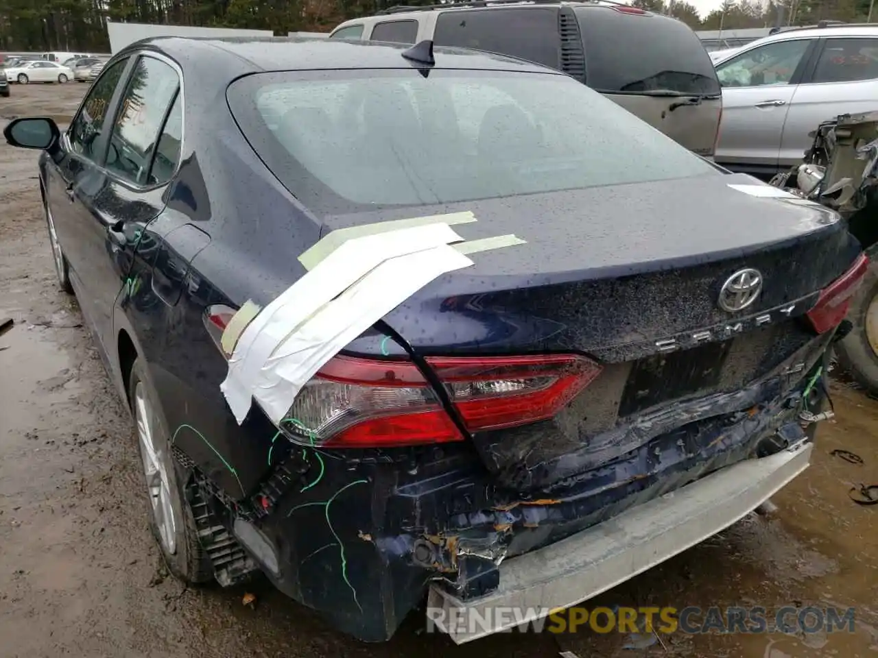 3 Photograph of a damaged car 4T1C11AK6MU472455 TOYOTA CAMRY 2021