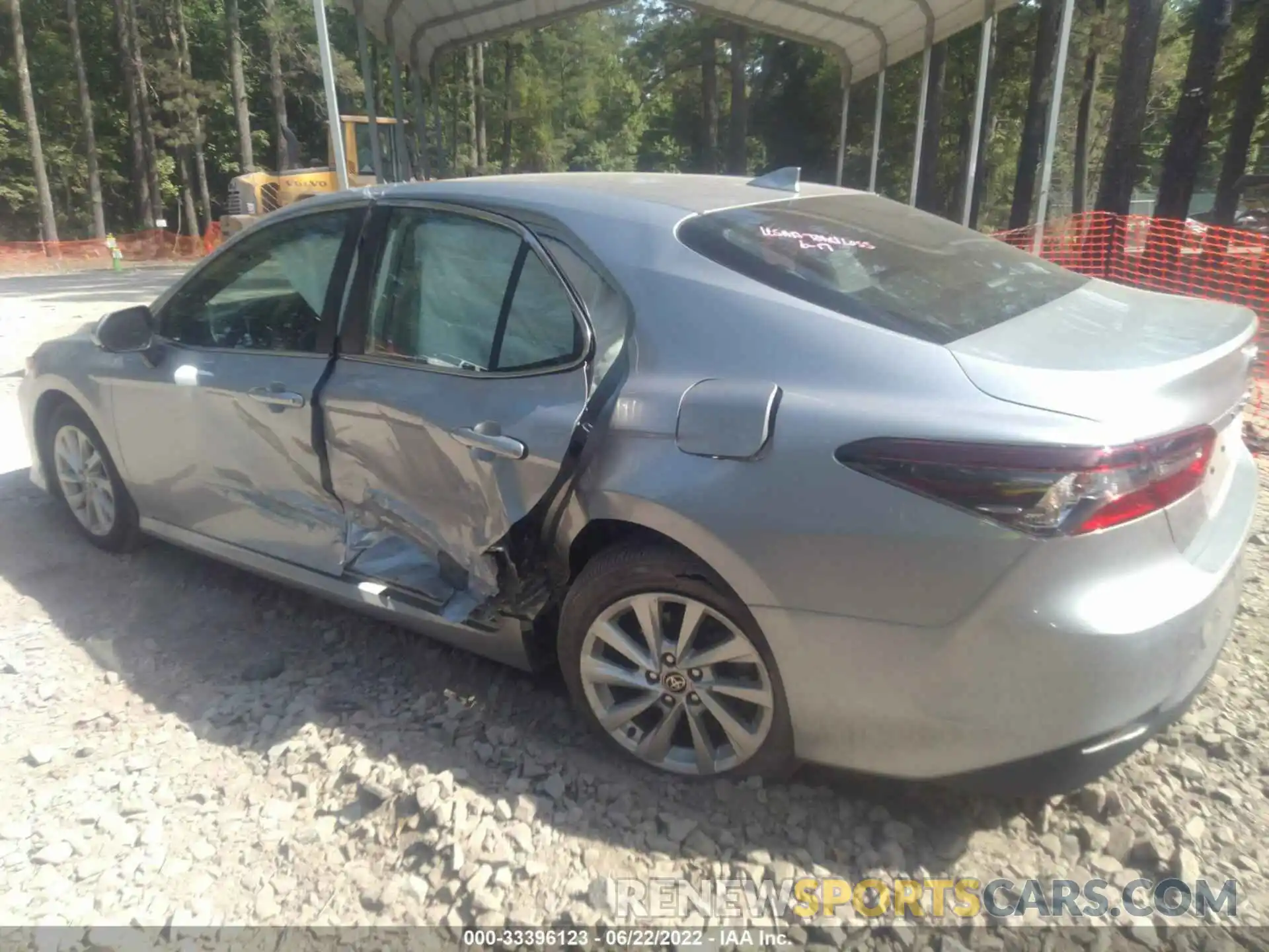 3 Photograph of a damaged car 4T1C11AK6MU473525 TOYOTA CAMRY 2021